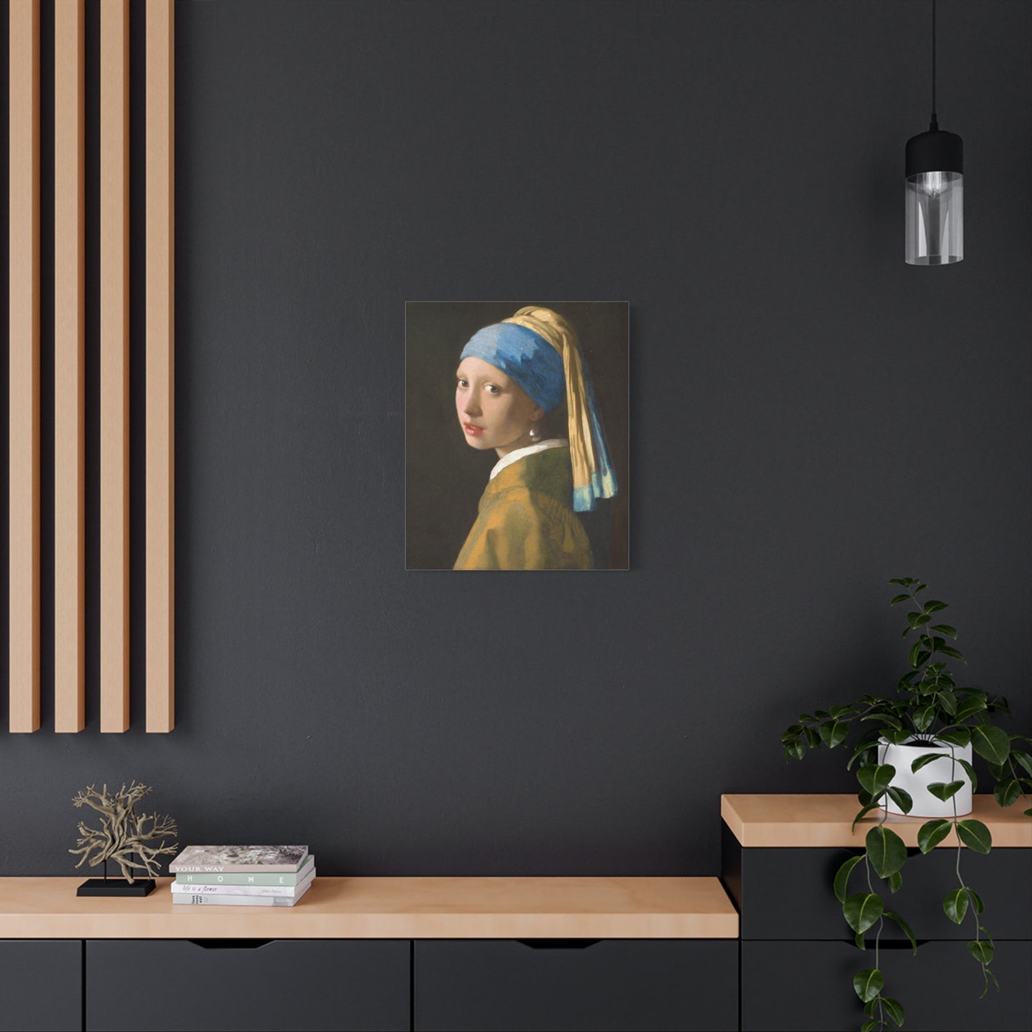 Girl with a Pearl Earring By Johannes Vermeer