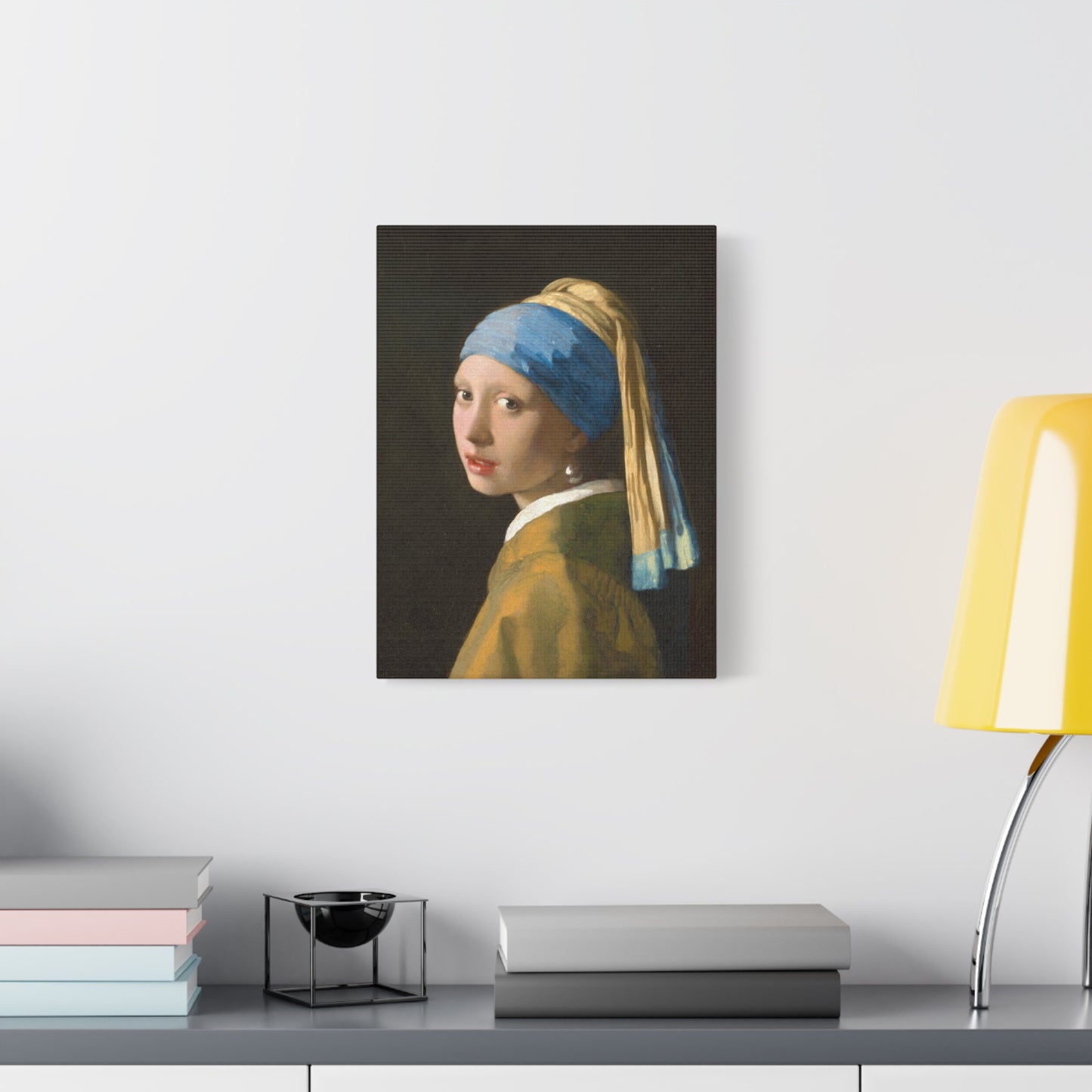 Girl with a Pearl Earring By Johannes Vermeer